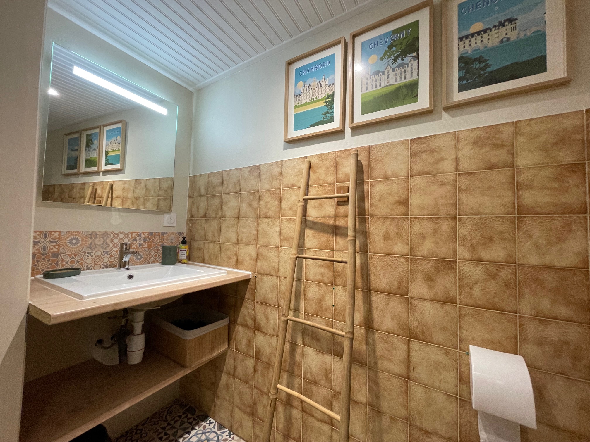 Photo de la salle de bain du gîte "Le Doux Douillet"
